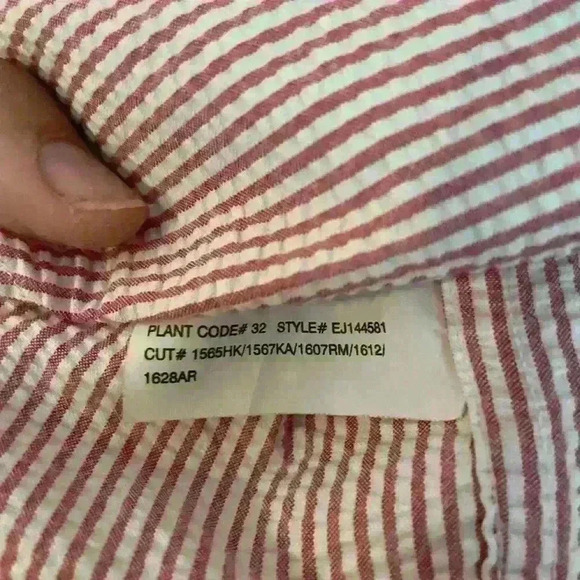 Red and White boys size medium Ralph Lauren seersucker shirt - Picture 3 of 4